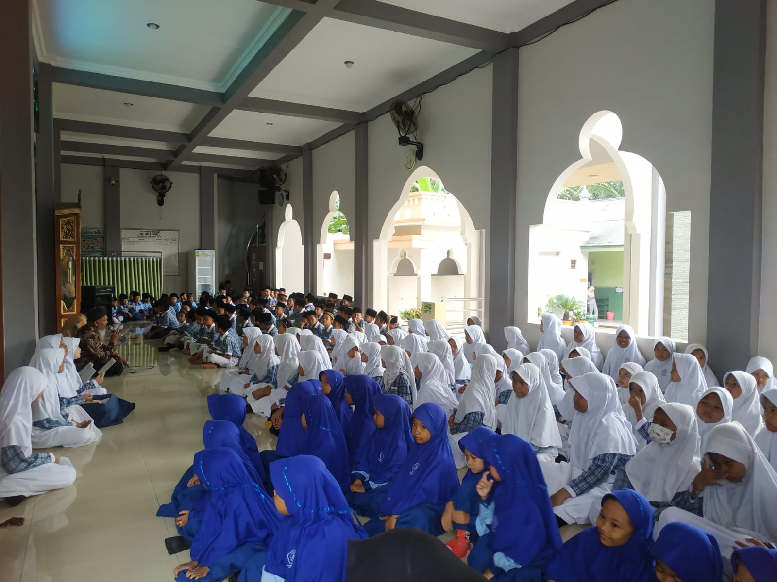 MI Sullamul Huda Puncel  gelar Peringatan Maulid Nabi Muhammad SAW